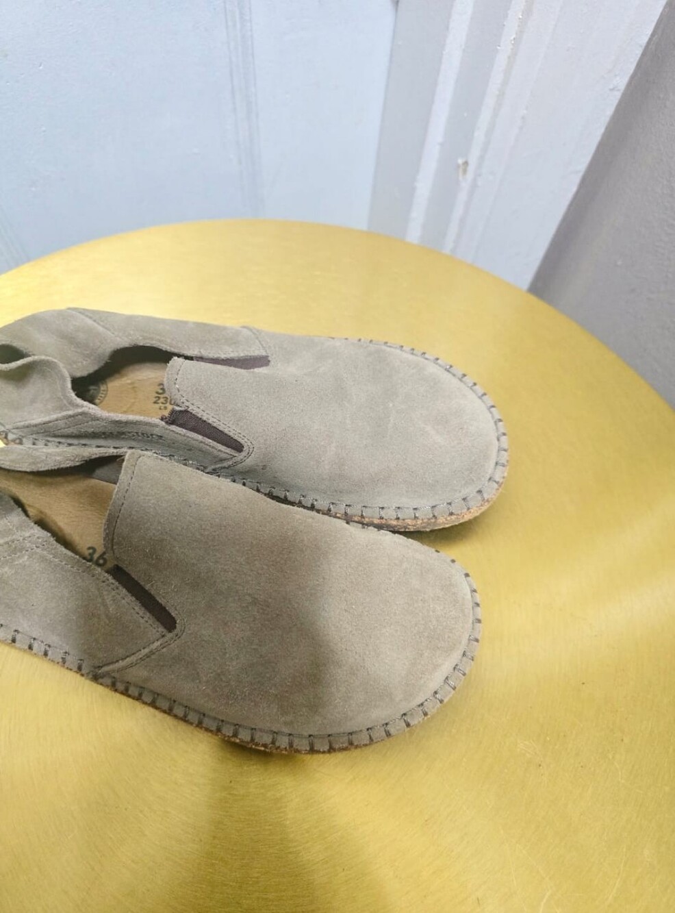 Birkenstock Callan Tan / Gray Taupe Suede Leather Shoes Sz 36 / L5 - Picture 9 of 10
